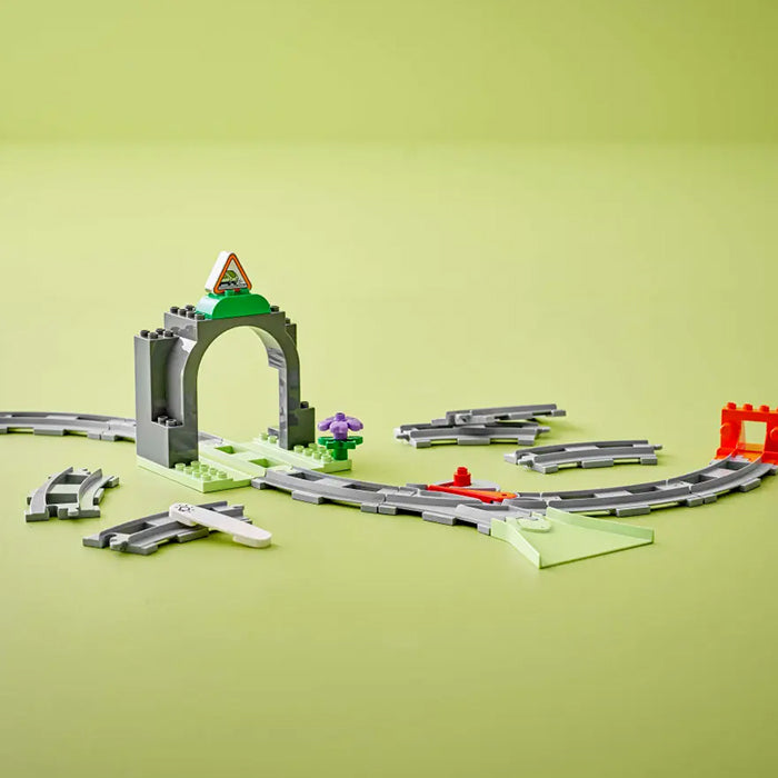10425 Train Tunnel and Tracks Expansion Set