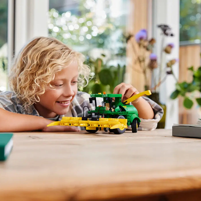 42168 JOHN DEERE 9700 FORAGE HARVESTER TOYS by LEGO at Sundora