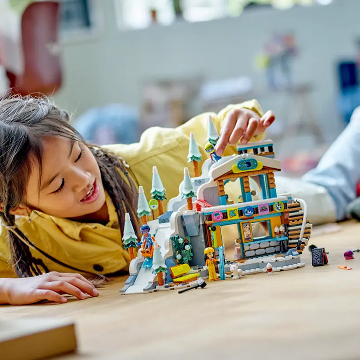 41756 HOLIDAY SKI SLOPE AND CAFÉ TOYS by LEGO at Sundora