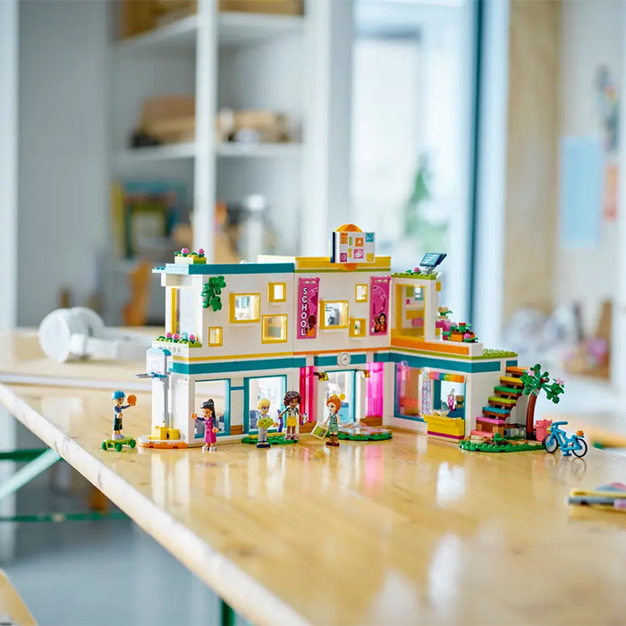 41731 HEARTLAKE INTERNATIONAL SCHOOL TOYS by LEGO at Sundora