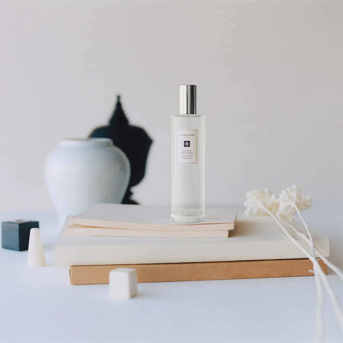 ENGLISH PEAR & FREESIA ROOM SPRAY AIR FRESHENER by JO MALONE at Sundora