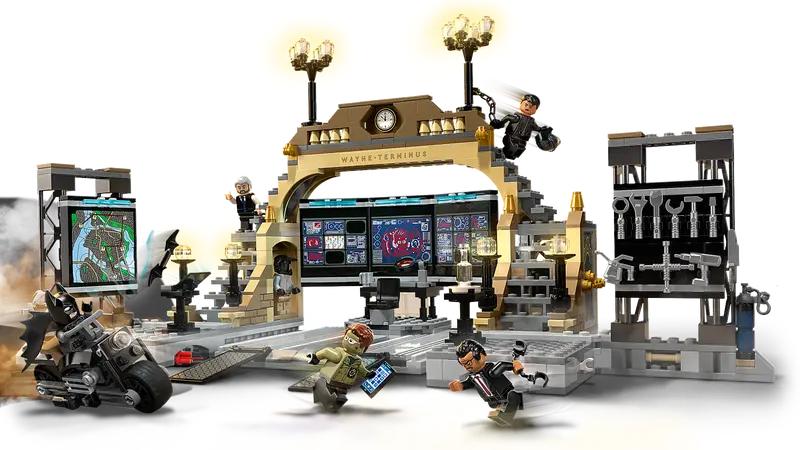 76183 Batcave: The Riddler Face-off TOYS by LEGO at Sundora