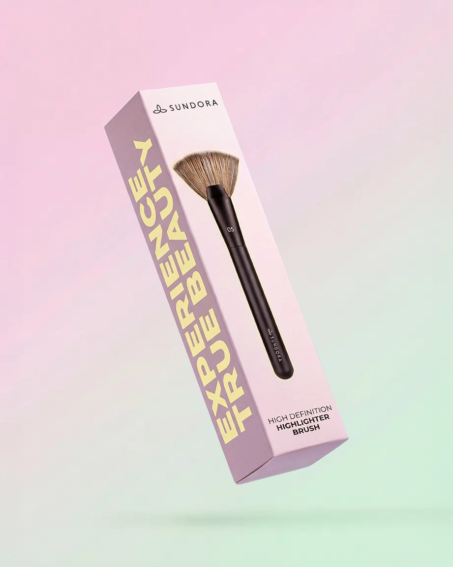 05 High Definition Highlighter Brush COSMETICS AND MAKEUP by SUNDORA at Sundora
