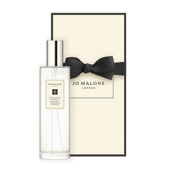 ENGLISH PEAR & FREESIA ROOM SPRAY AIR FRESHENER by JO MALONE at Sundora