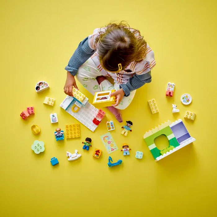 10992 LIFE AT THE DAY-CARE CENTER TOYS by LEGO at Sundora