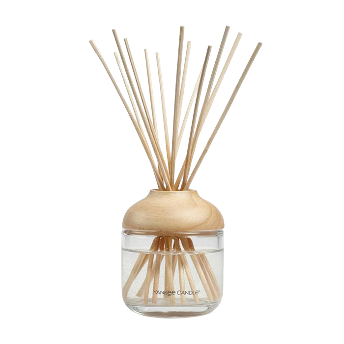 HOLIDAY HEARTH AROMA REED DIFFUSER 120ML DIFFUSER by YANKEE CANDLE at Sundora