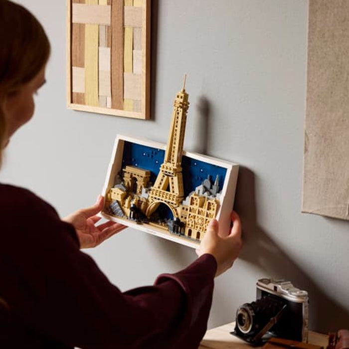 21064 Paris – City of Love