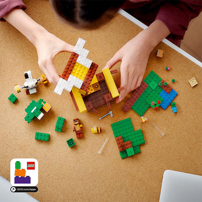 21241 THE BEE COTTAGE TOYS by LEGO at Sundora