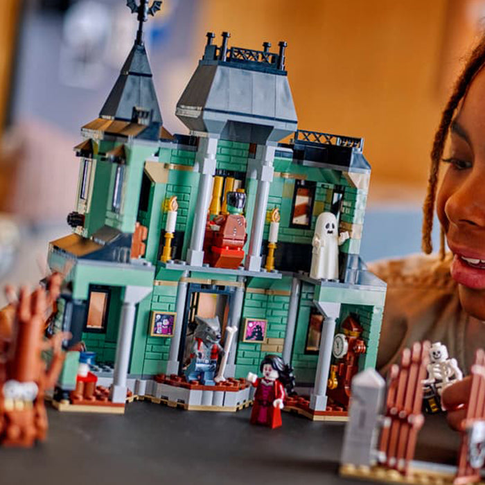 31167 Haunted Mansion