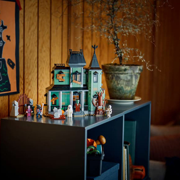 31167 Haunted Mansion