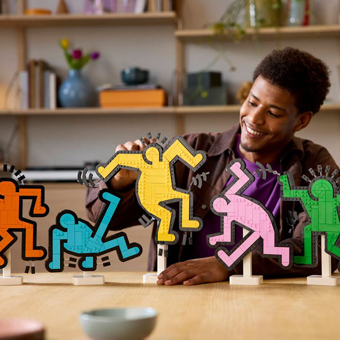 31216 Keith Haring – Dancing Figures