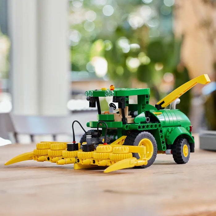 42168 JOHN DEERE 9700 FORAGE HARVESTER TOYS by LEGO at Sundora