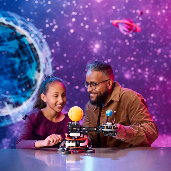 42179 PLANET EARTH AND MOON IN ORBIT TOYS by LEGO at Sundora