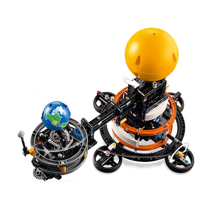 42179 PLANET EARTH AND MOON IN ORBIT TOYS by LEGO at Sundora