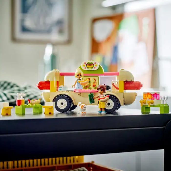 42633 HOT DOG FOOD TRUCK TOYS by LEGO at Sundora