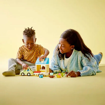 10986 FAMILY HOUSE ON WHEELS TOYS by LEGO at Sundora