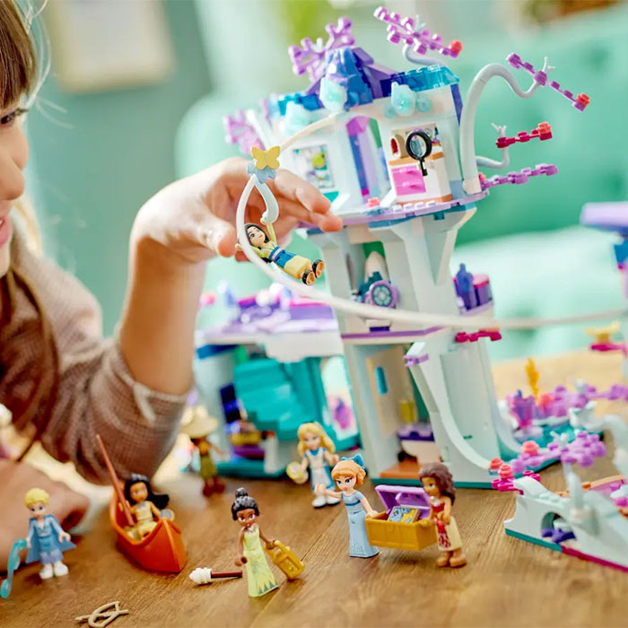 43215 THE ENCHANTED TREEHOUSE TOYS by LEGO at Sundora