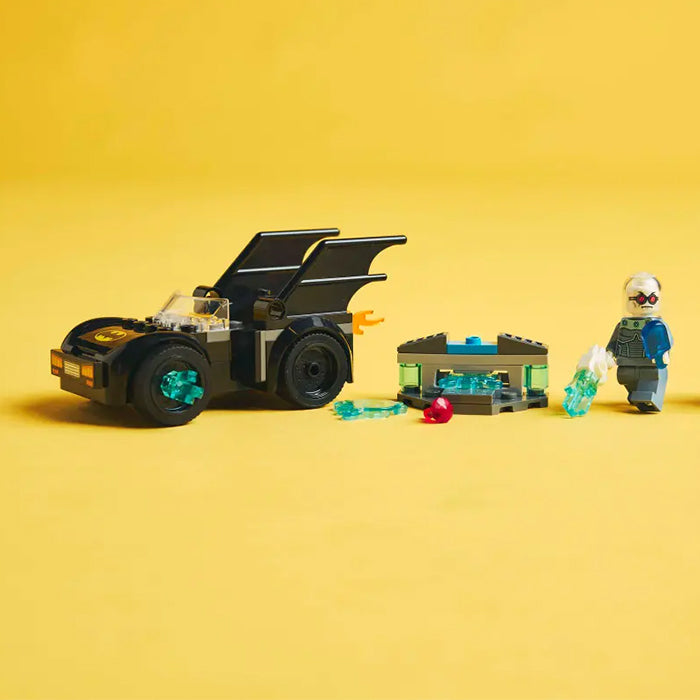 76301 Batman™ &amp; Batmobile™ vs. Mr. Freeze™