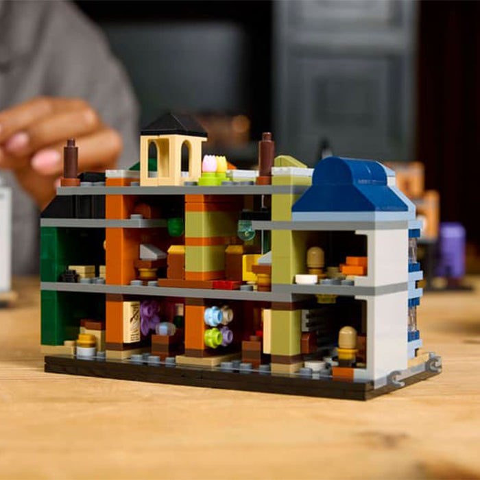 76444 Diagon Alley™ Wizarding Shops