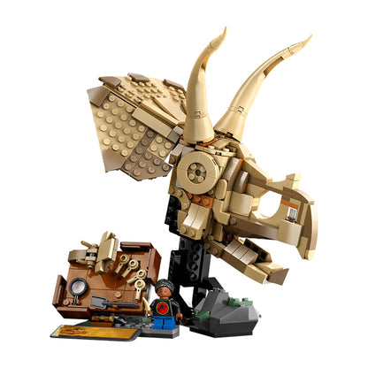 76969 Dinosaur Fossils: Triceratops Skull