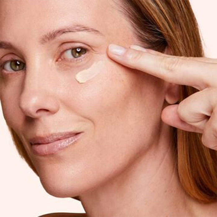 TOTAL EYE SMOOTH - UNDER EYE SMOOTHING BALM EYE BALM by CLARINS at Sundora