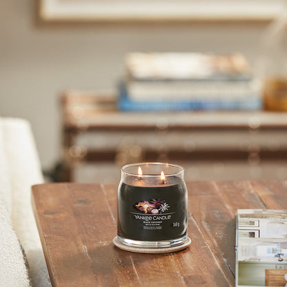 BLACK COCONUT SIGNATURE JAR CANDLE by YANKEE CANDLE at Sundora