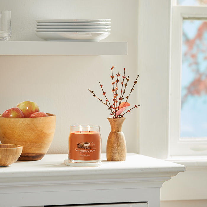 CINNAMON STICK SIGNATURE JAR CANDLE by YANKEE CANDLE at Sundora