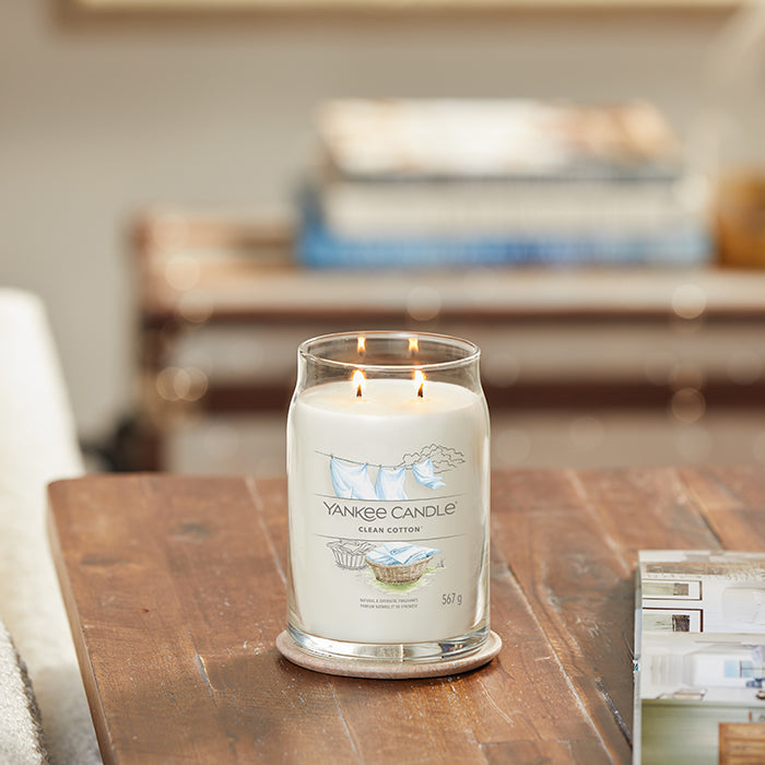 CLEAN COTTON® CANDLE by YANKEE CANDLE at Sundora