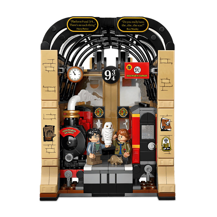 76450 Book Nook: Hogwarts™ Express