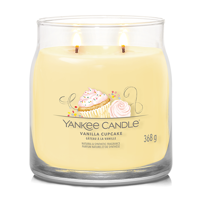 VANILLA CUPCAKE SIGNATURE JAR CANDLE by YANKEE CANDLE at Sundora