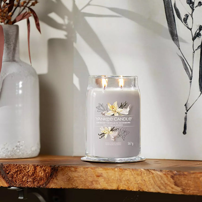 Smoked Vanilla &amp; Cashmere Signature Large Jar Candle