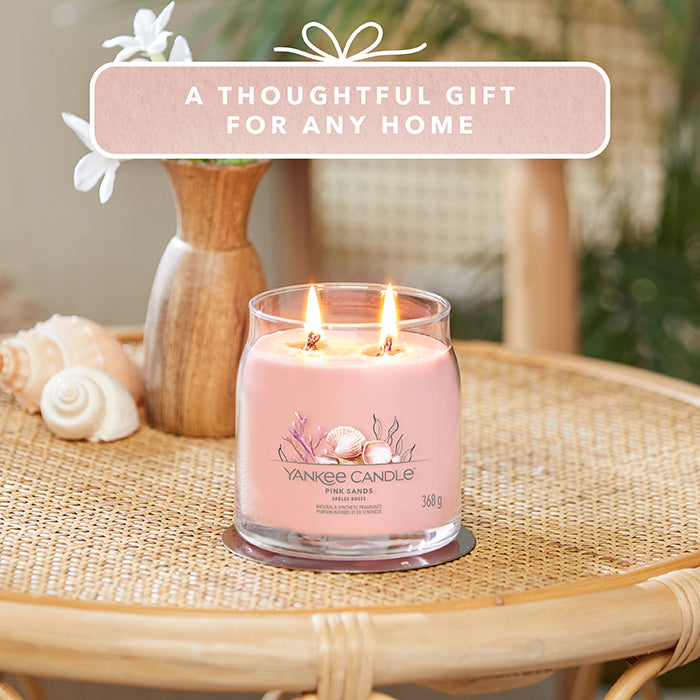 PINK SANDS SIGNATURE JAR CANDLE by YANKEE CANDLE at Sundora