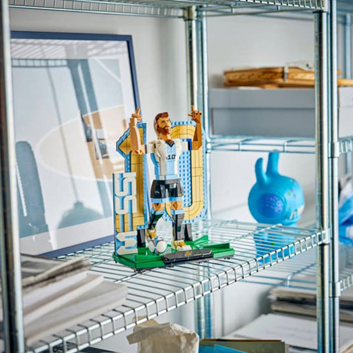 43015 Lionel Messi – Soccer Legend