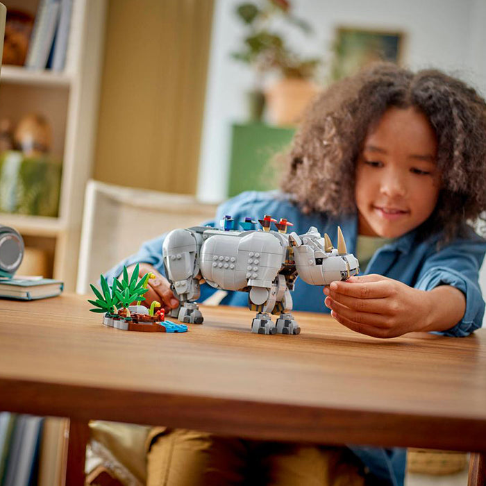 31171 Wild Animals: Majestic Rhino with Birds