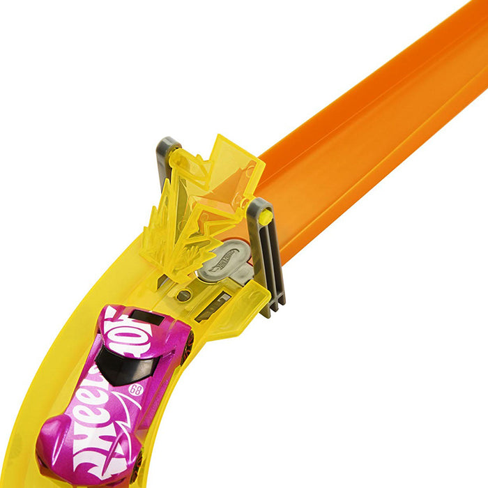 TRACK BUILDER LIGHTNING SPEED PACK TRACKSETS &amp; PLAYSETS by HOT WHEELS at Sundora