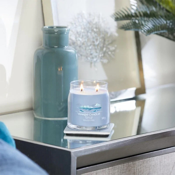 Ocean Air Signature Medium Jar Candle