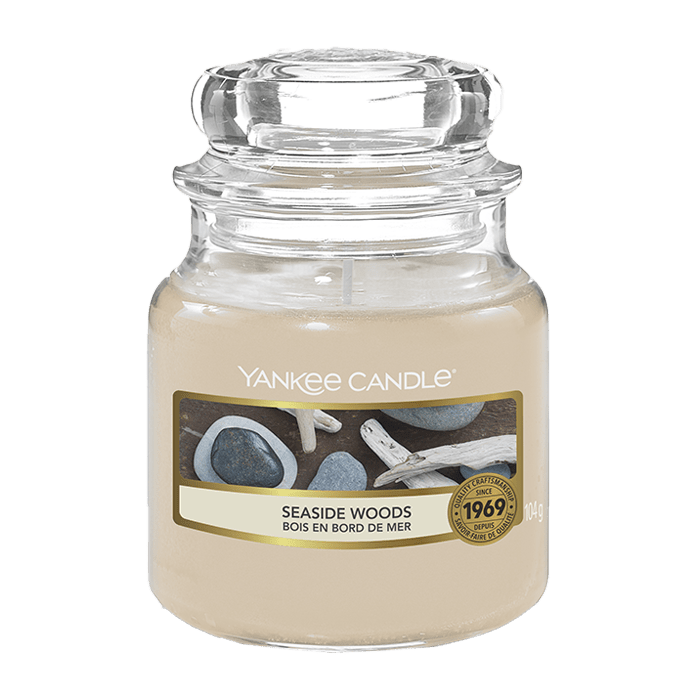 SEASIDE WOODS CLASSIC JAR CANDLE by YANKEE CANDLE at Sundora