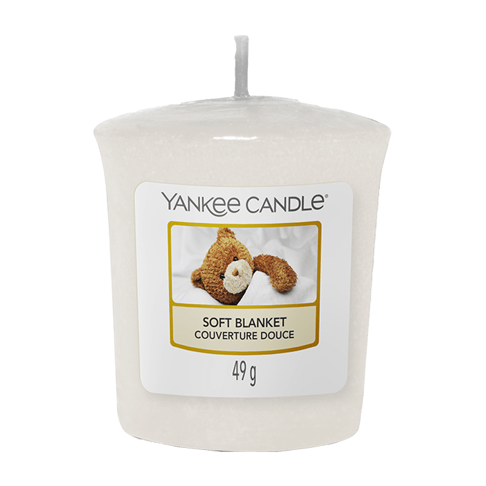 SOFT BLANKET CLASSIC JAR CANDLE by YANKEE CANDLE at Sundora