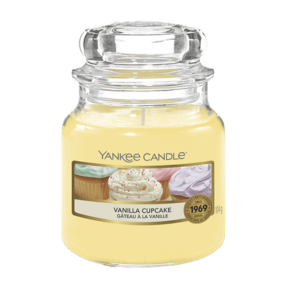 VANILLA CUPCAKE CLASSIC JAR CANDLE by YANKEE CANDLE at Sundora