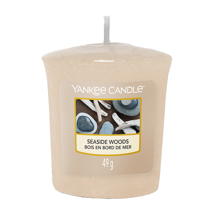 SEASIDE WOODS CLASSIC JAR CANDLE by YANKEE CANDLE at Sundora